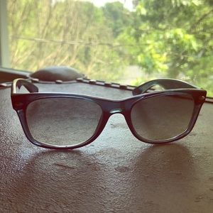 Ray Ban New Wayfarer sunglasses